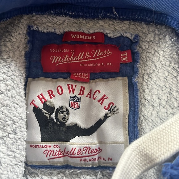 MITCHELL & NESS New England Patriots Throwback Hoodie Women’s XL 2011 - Picture 3 of 5